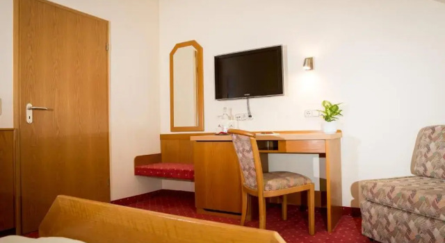 Трёхместный номер Standard Gasthof-Hotel Harth