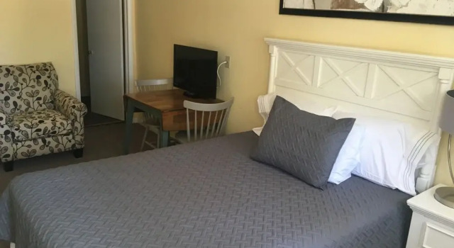 Двухместный номер Premium White Feather Motel