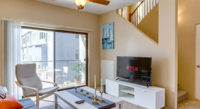 Stunning Home In a Great Location 2-car Garage, Забронировать Отель Отели Пруда в Темпе 4 звезды, 4*