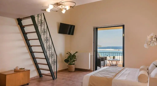 Семейный люкс с видом на море Griffon Kymi Hotel previously known as Valledi Village