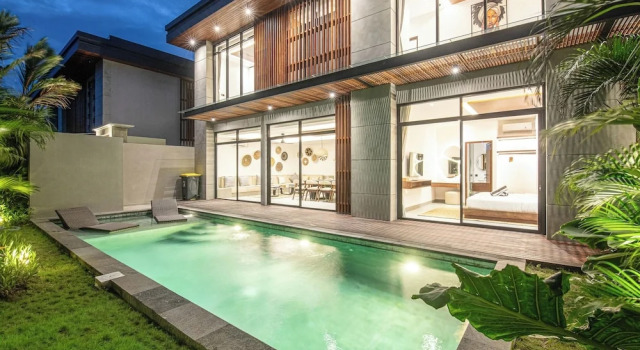 Вилла Exquisite 5BR Canggu Villa Steps From the Beach