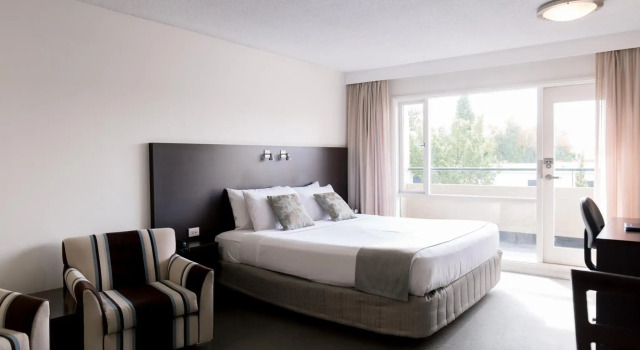 Студия Superior St Ives Apartments