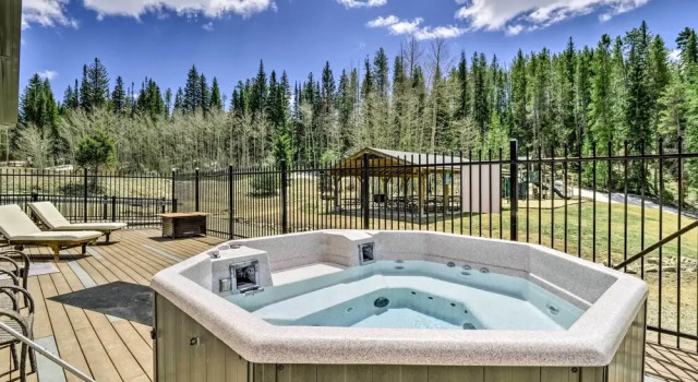Winter Park Studio Condo - 5 Mins to Downtown!, Забронировать Апартаменты/квартира Апартаменты Винтер Парка, рядом с Body Kneads Massage and Pilates, Апартаменты/квартира