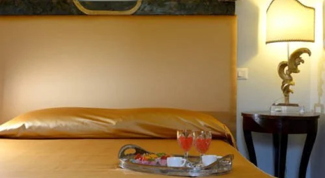 Villa Forasiepi, Book Villa Cottages in Montebello, Cottage