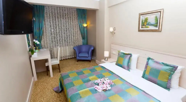 Полулюкс Classes Hotel Airport