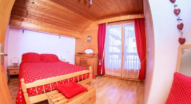 Chalet 10 Pieces 20 Personnes Proche Pistes 75578, Забронировать Шале Ла-Шапель-д'Абонданс Порт дю Солей, рядом с Горнолыжный курорт Ла Шапель-д Абонданс