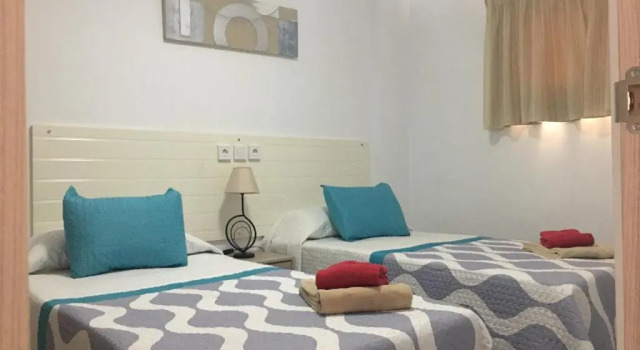 Apartamento con Vistas al Mar, Забронировать Апартаменты/квартира Отели Плайя дель Инглес с бассейном, рядом с Экуменический храм Эль-Сальвадор, Бассейн
