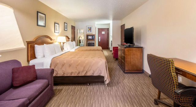Quality Inn Keystone near Mount Rushmore, Забронировать Отель Кистон Wind Cave National Park