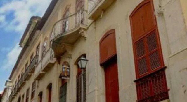 Reviver Hostel
