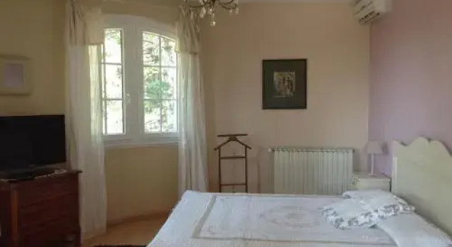 Logis du Comte, Rezerwuj Hotel Suze-la-Rousse Drôme Provençale