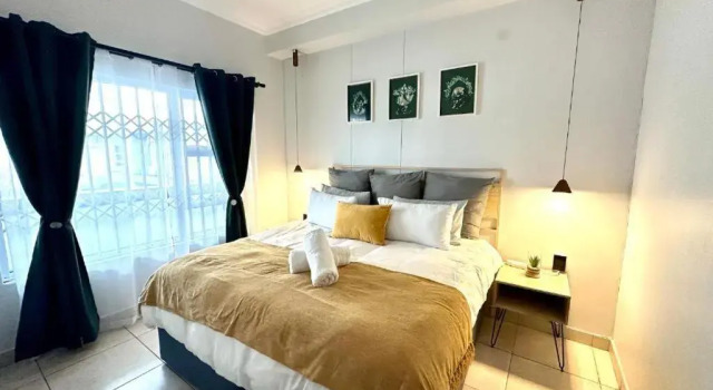 Апартаменты 2 x King Beds - Next to Gateway - The Exquisite Emerald - 2 Bed 2 Bath 2 Park, Pool & Braai Area - 75