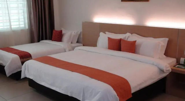 Номер Standard Paragon Lutong Hotel