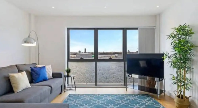 Апартаменты Host & Stay - Waterfront View