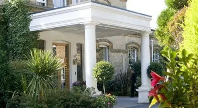 De Vere Venues Ponsbourne Park Hotel Hertford, Boek Hotel Hotels in Merseyside met zwembad, Zwembad