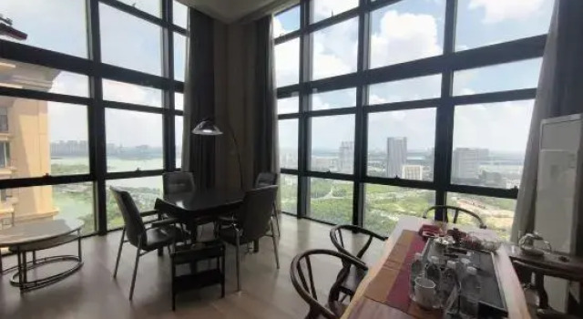 LAVANDE Hotel (Wuhan Jinyin Lake Subway Station Eurasia Exhibition Center Hotel), Prenota Hotel Hotel a Hubei con parcheggio, Parcheggio