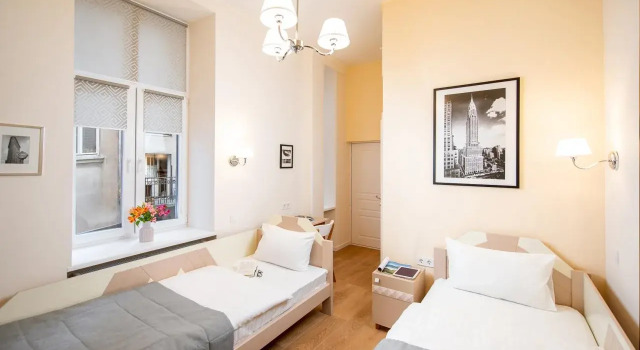 Art Deco Central Rooms, Забронировать Отель Отели Львова 3 звезды, рядом с Первый украинский театр для детей и юношества, 3*