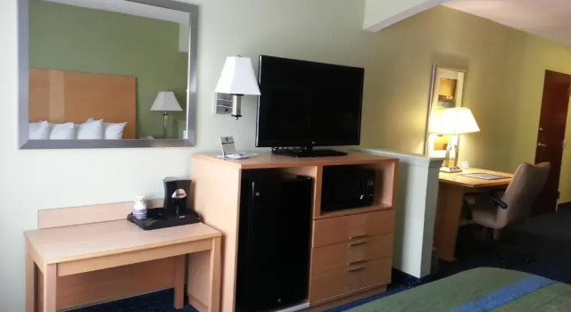 Номер Standard Park Inn by Radisson Albany