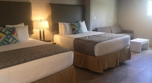 Четырёхместный номер Deluxe Arden Star Hotel