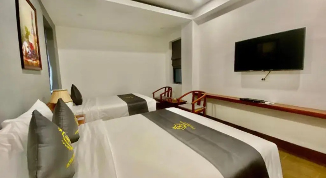 Четырёхместный семейный номер Standard Royal Khanh Hotel