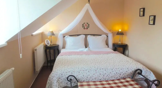 Amálka u Řípu, Забронировать Отель СПА-отели Czech central mountains, SPA-услуги