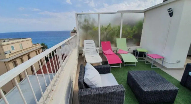 Апартаменты с видом на море Royal Lux NICE -Last floor, see view