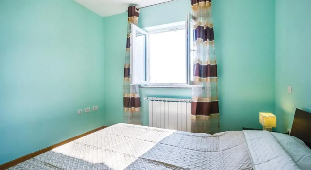 Beautiful Home in Icici With Wifi and 3 Bedrooms
