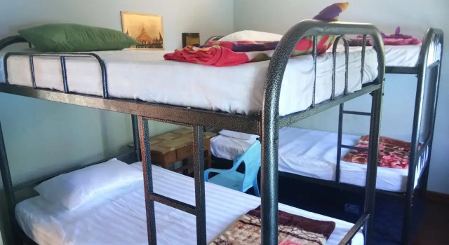Lux Pillow Hostel, Rezerwuj Hostel Nyaung-U 