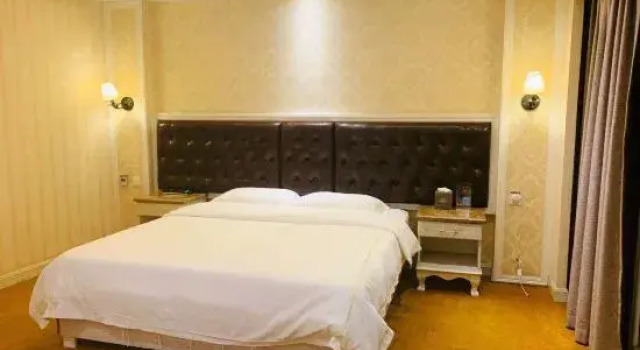 Люкс Business Luocheng Pin Road Hotel