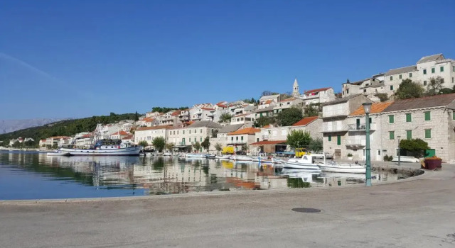 Kuca za odmor Doda, Book Lejlighed Hoteller i Split Region med parkering, Parkering