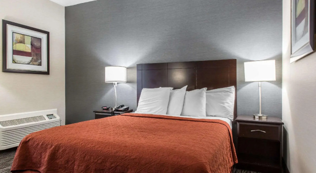 Двухместный номер Standard Quality Inn & Suites Danbury near University
