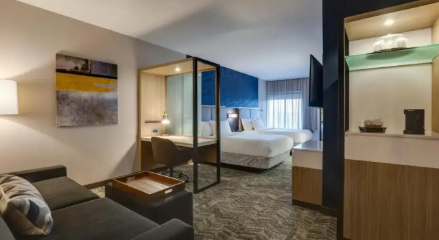 Четырёхместный номер Standard с видом на город SpringHill Suites by Marriott Cheraw