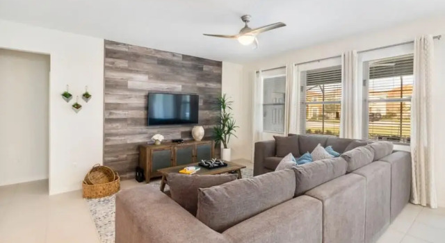 Fantastic - Brand New 7bed 5bath W Pool+spa 1030 7 Bedroom Home