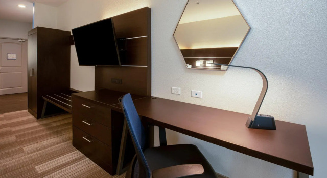 Четырёхместный номер Standard Holiday Inn Express & Suites Rockport - Bay View by IHG