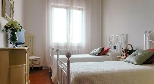 B&B Magnolia, Prenota Bed & breakfast Hotel a Montignoso con colazione, Colazione