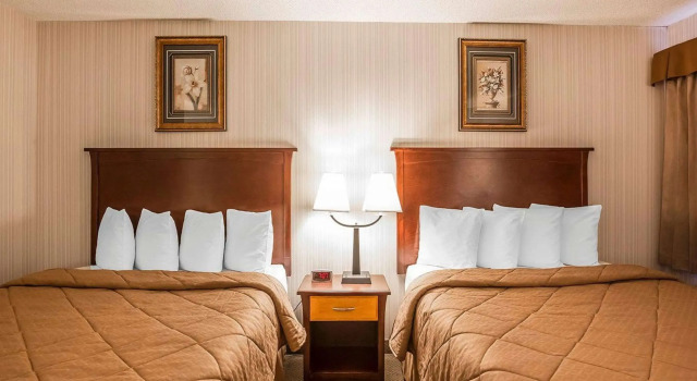 Quality Inn & Conference Centre, Book Hotel Red Deer Central Alberta