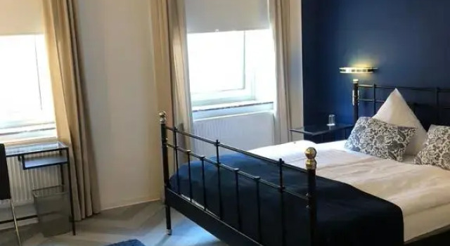 Апартаменты bensons hotel