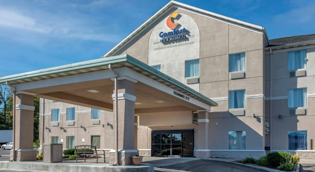 Comfort Inn & Suites Dayton Northwest - Englewood, Varaa Hotelli Dayton 