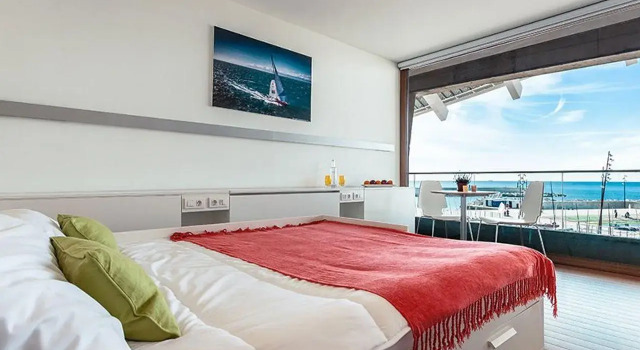 Sercotel Barcelona Sailing Hostel, Book Hostel / Vandrerhjem Hoteller i Barcelona med pool, Swimmingpool