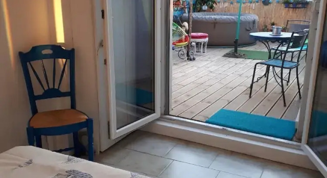Chambre Cabane de Charme Spa, Réserver Complexe hôtelier Hôtels à Valras-Plage avec parking, Parking
