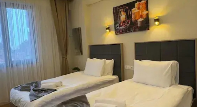 Lions Hotel, Varaa Hotelli Hotellit Marmara-alue pysäköinnillä, Pysäköinti