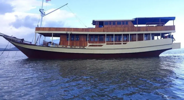 Номер Superior Komodo Cruise Boat