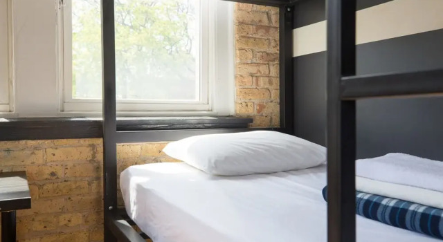 Urban Holiday Lofts, Rezerwuj Hotel Hotele w Illinois z basenem, Basen
