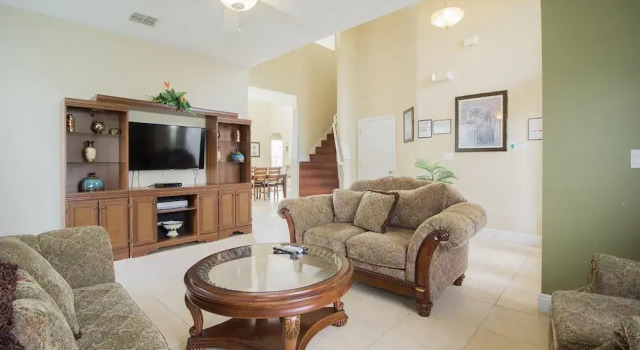 Emerald Mansion by Orlando Short Term, Rezerwuj Hotel Hotele w Kissimmee z basenem, Basen