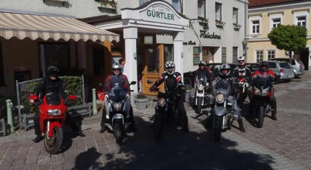 Gasthof Zur Linde, Rezervați Hotel Neuhofen an der Ybbs 