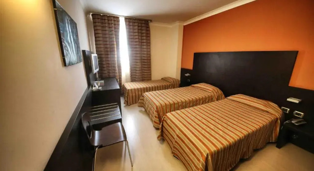 Трёхместный номер Standard Vercelli Palace Hotel