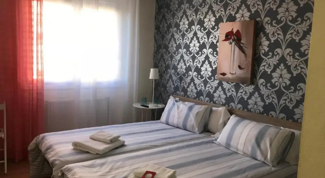 Апартаменты с красивым видом из окна Alojamientos Iruña