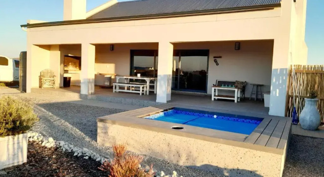 Коттедж Camelot Cottages