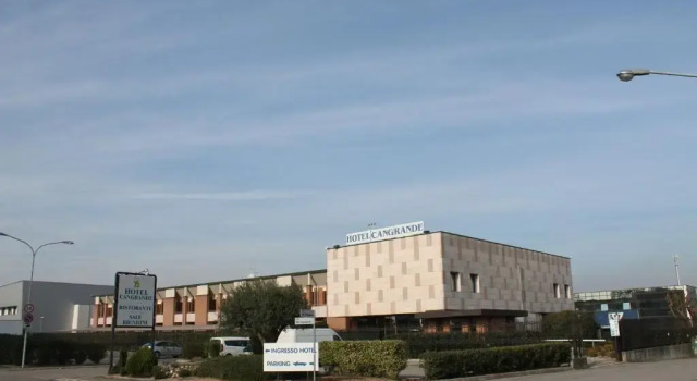 Hotel Cangrande Di Soave, Prenota Hotel Soave Veneto