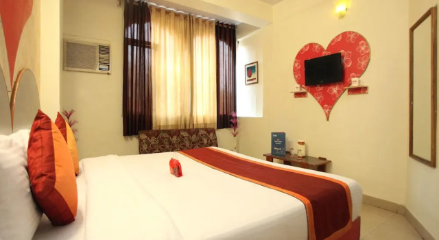 OYO 2326 Hotel Star Plaza