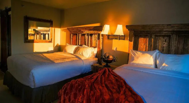 Standard Vierer Zimmer Hotel Parker at Quarter Circle 7